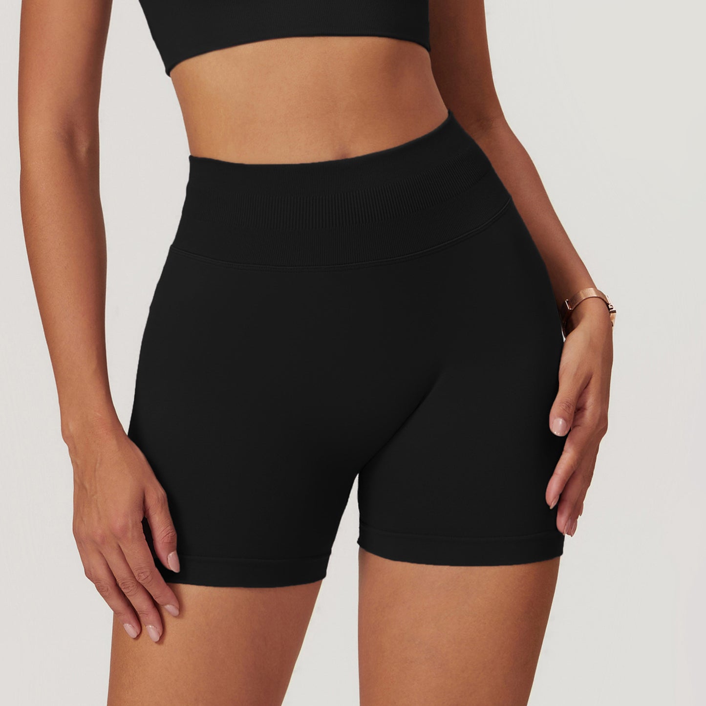 Seamless High Waisted Tight Fitting Hip Lifting Yoga Shorts