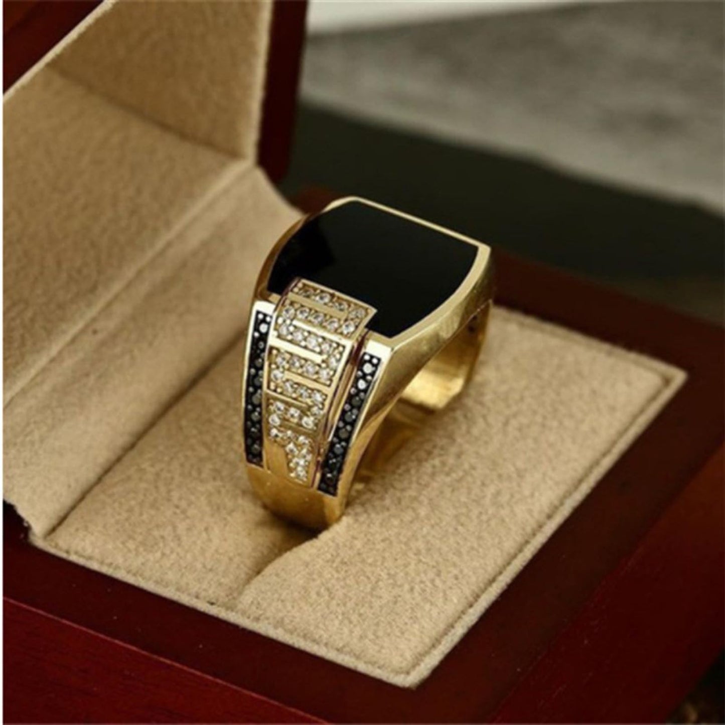 Hip Hop Ring for Men Fashion Cuban Link Chain Ring Retro 18K Gold Plated with Black Agate Classic Color-Preserving Luxury Fashion Diamond Ring gentleman sise 6-13 (11)