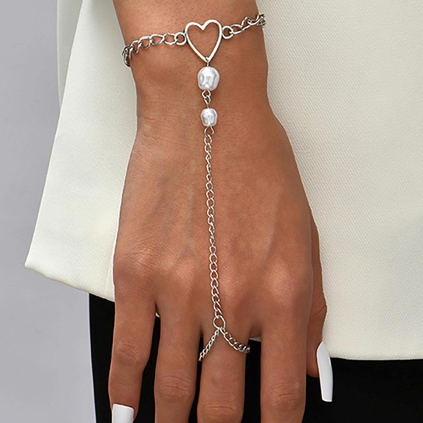 Atentuyi Liebe Herz Hand Kette Perle Finger Ring Armband Silber Finger Kette Retro Sklave Armbänder Böhmischen Schmuck Für Frauen Und Mädchen