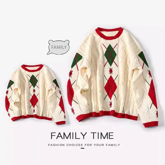 Red and Green Christmas Sweaters for The Whole Family Baby Clothes Winter Women's Knitwear Mom Dad Daughter Son Knitted Jumpers