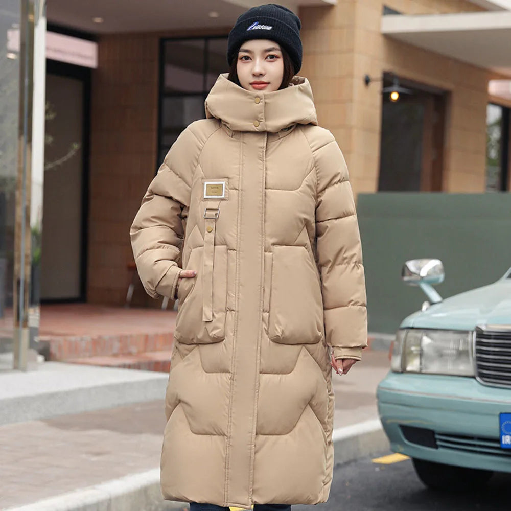 Winter2023 Lange Parkas Damen Daunenmantel Pufferjacke Leder Label Kapuze Große Tasche Polyester Stoff Baumwolle Schnee Outwear