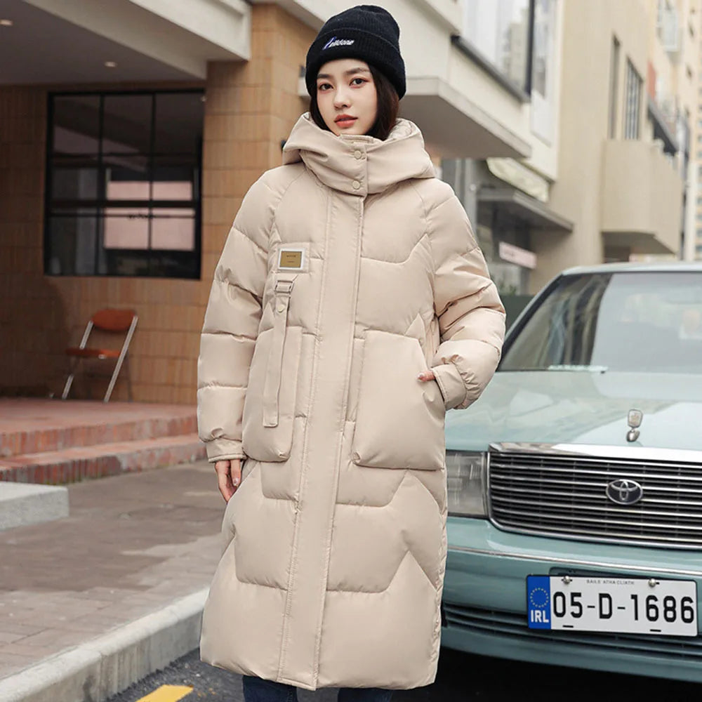 Winter2023 Lange Parkas Damen Daunenmantel Pufferjacke Leder Label Kapuze Große Tasche Polyester Stoff Baumwolle Schnee Outwear