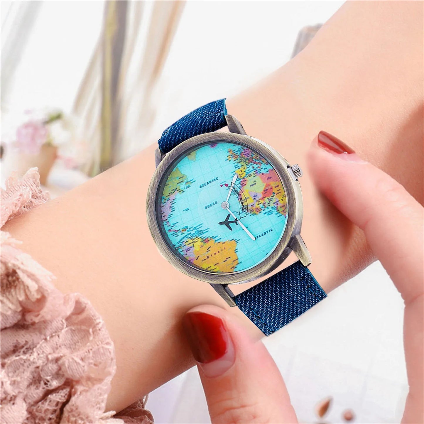 Fashion Retro Belt Quartz Watch Airplane Second Hand Map Watch Unisex Dial Design Elegant Watches for Ladies Gift montres femmes