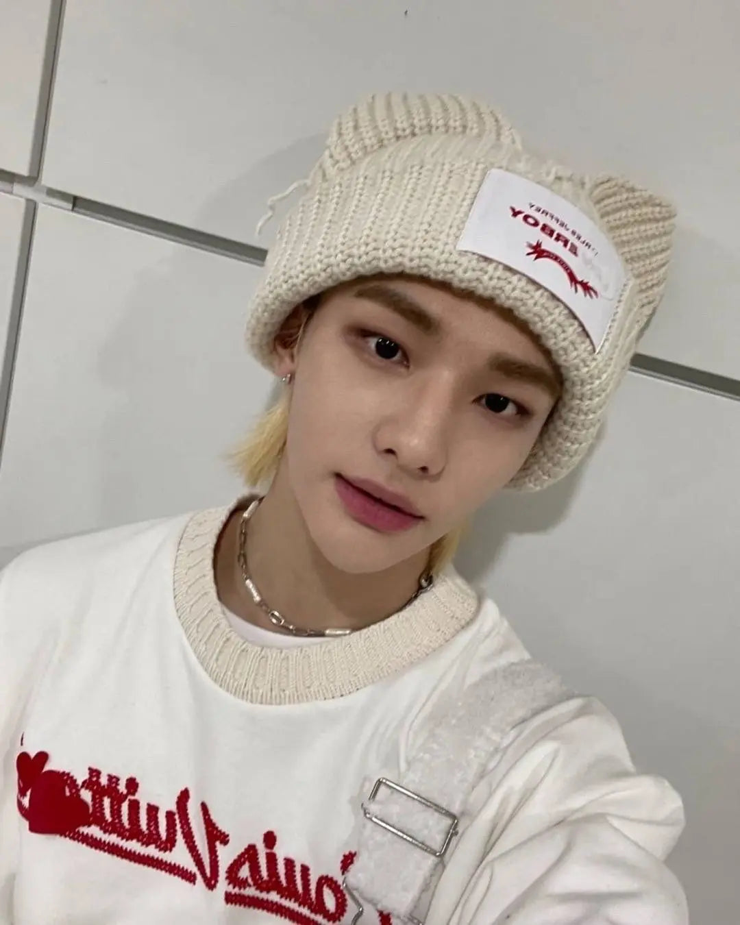 KPOP HyunJin Knitted Hat WAYV HENDERY INS Style Wool Cat Ear Hat Winter Warm Decorative Cap Couple Christmas Gifts