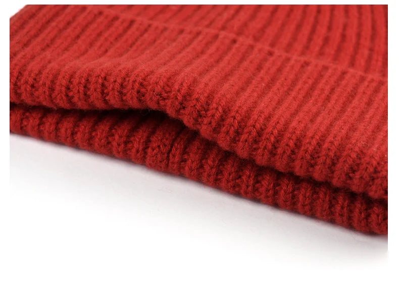 Einfarbig rot reine Wolle Hüte Frauen Männer warme Wollmütze Herbst Wintermütze Erwachsene Beanie neue gestrickte Mützen Luxus Urlaub Geschenk