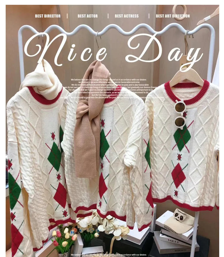 Red and Green Christmas Sweaters for The Whole Family Baby Clothes Winter Women's Knitwear Mom Dad Daughter Son Knitted Jumpers