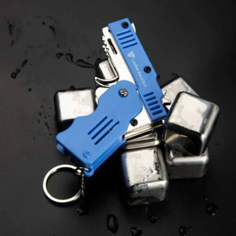 Quality Metal Model  Man Keychain Toy Gun Man Gifts Miniature Alloy Pistol Collection Toy Gift Pendant