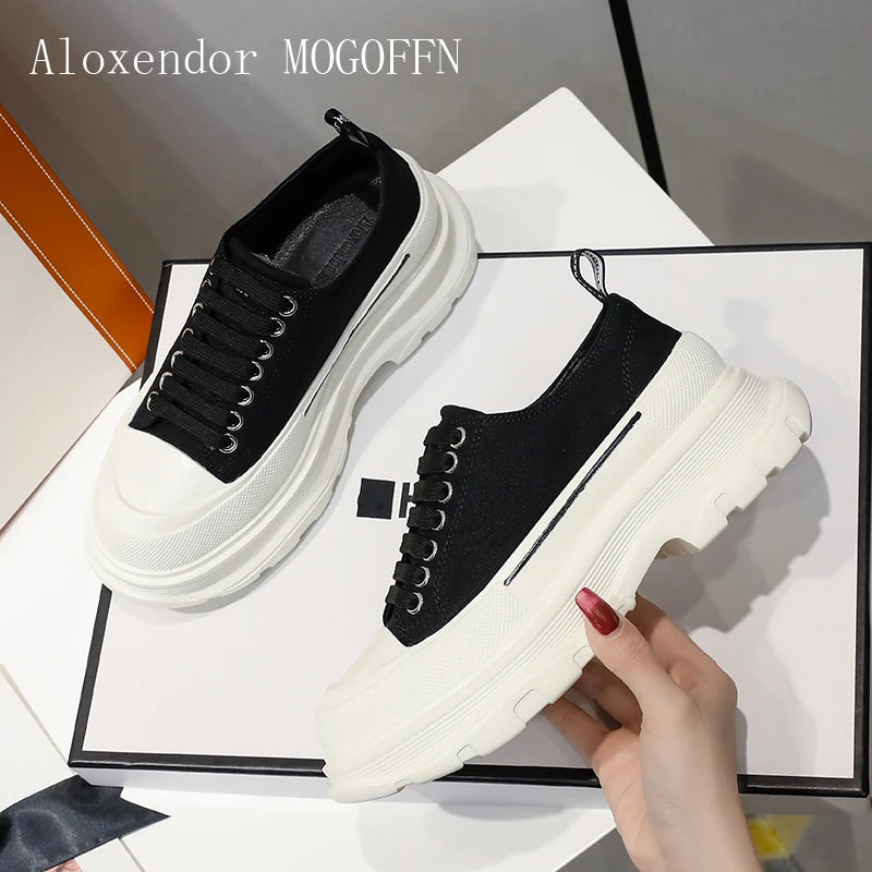 2024 Spring New Women'shoes Lace Up Sports and Leisure  Men's Shoes Thick Bottom Waterproof Platform Soft  Elevated Canvas Flat