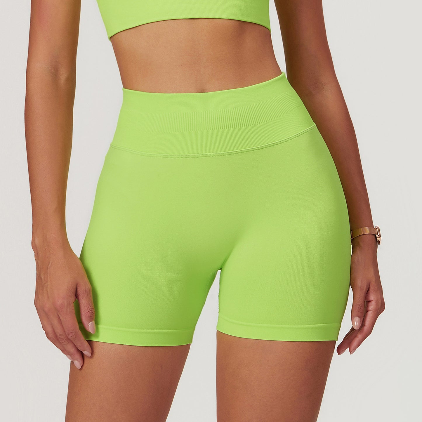 Seamless High Waisted Tight Fitting Hip Lifting Yoga Shorts