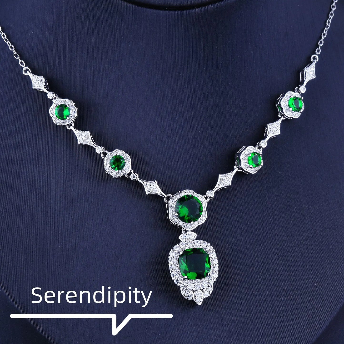 White Gold Emerald Necklace